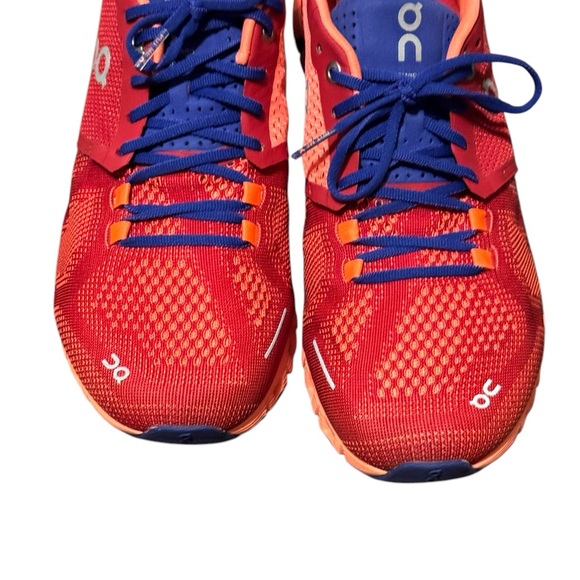 On Cloud On Running Shoes Women’s Sneakers Sz 9 Red Blue Great Condition - Picture 2 of 7